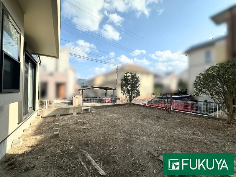 6LDK Solar-Powered Family Home for Sale in Fukuoka's Miroimigaoka - Thumbnail 4