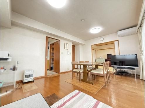4LDK Apartment for Sale in Kita-Urawa, Saitama City - Thumbnail 3