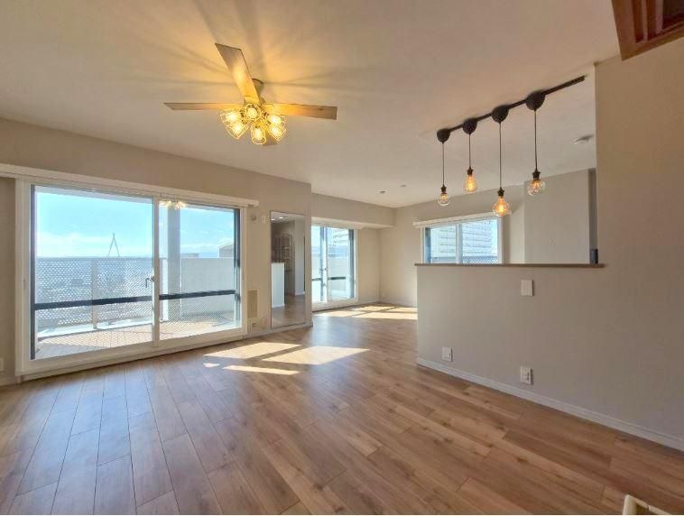 3LDK Renovated Apartment in Minato Ward, Osaka for 29.8 Million Yen - Thumbnail 2