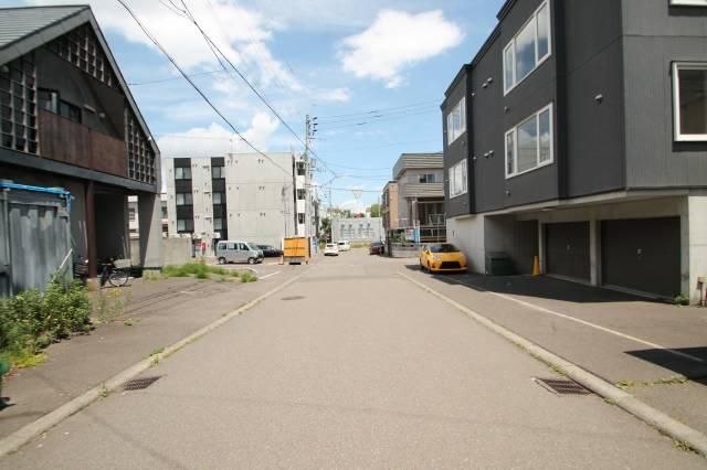 5LDK House for Sale in Shiroishi-ku, Sapporo Near Subway - Thumbnail 3