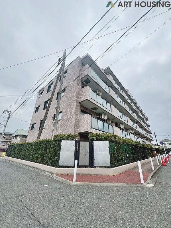 Lions Mansion Fuchino 2nd 3LDK Apartment with Roof Terrace Sagamihara - Image 1