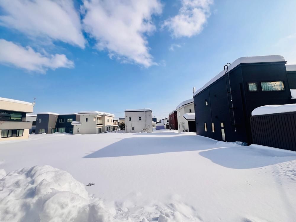 Land for Sale in Tonden, Kita-ku, Sapporo - 255 sqm - Image 1