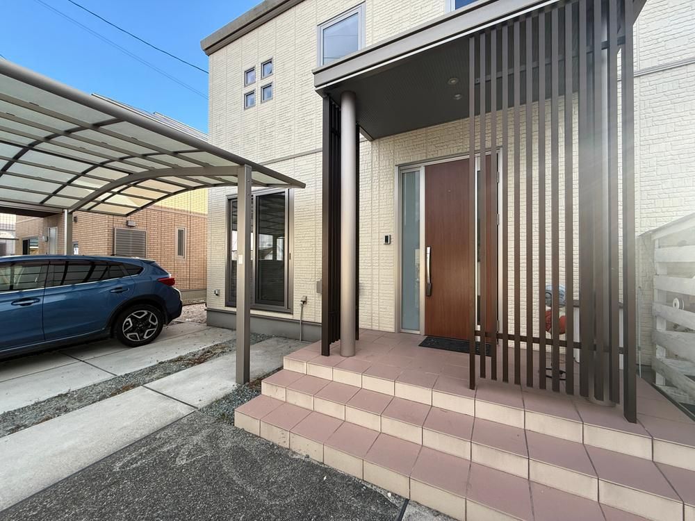 4LDK Detached House in Saga City with Solar Power - Thumbnail 3