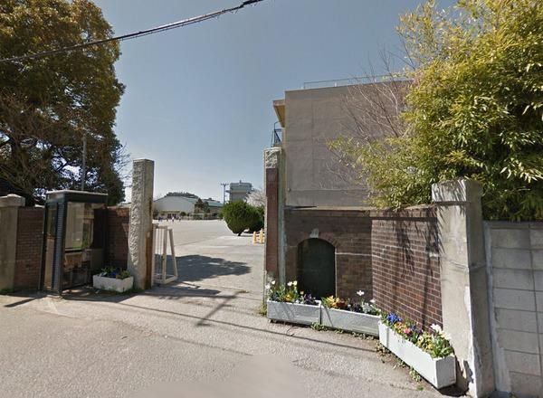 Patera Square Soka 3LDK Apartment for Sale near Shinden Station - Thumbnail 2