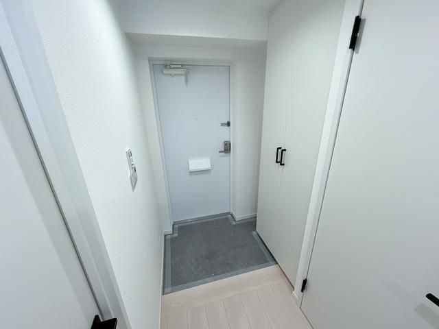 2LDK+S Renovated Apartment in Narashino, Chiba - Thumbnail 2