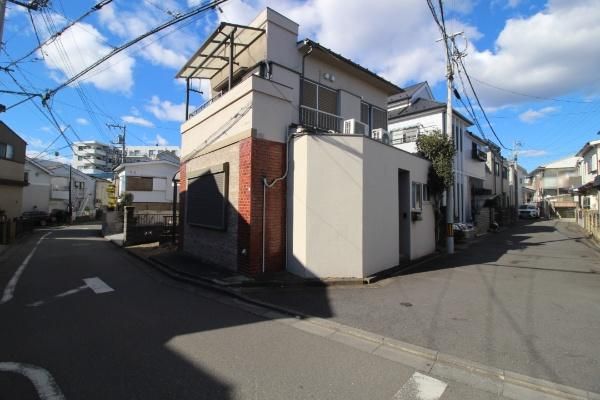 5DK Detached House for Sale in Fussa City, Tokyo Near Haijima Station - Thumbnail 2