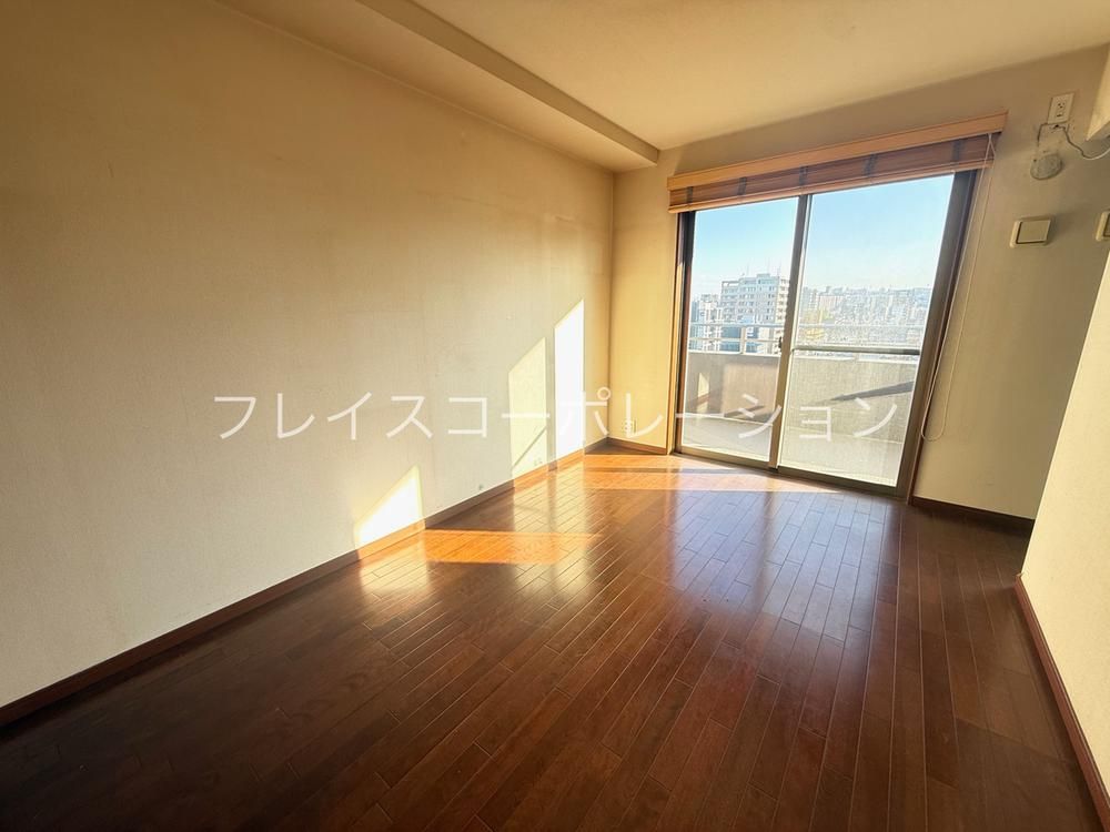 Top-Floor 4LDK Apartment with Roof Balcony in Kagoshima City - Thumbnail 4