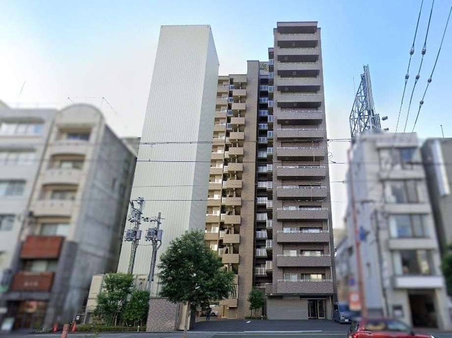 2LDK Apartment for Sale in Kochi City - 82.49 sqm - Image 1
