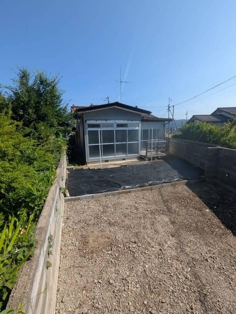 Renovated 4K House for Sale in Fukushima City with Large Land - Thumbnail 2