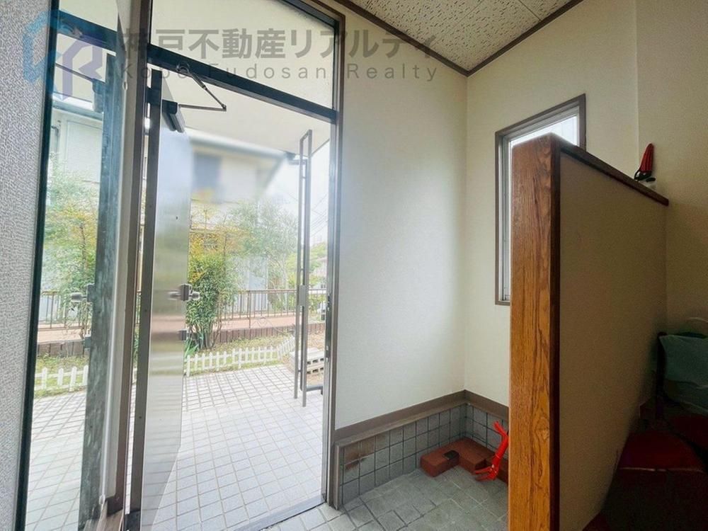 5LDK Used House for Sale in Tarumi-ku, Kobe - Thumbnail 3