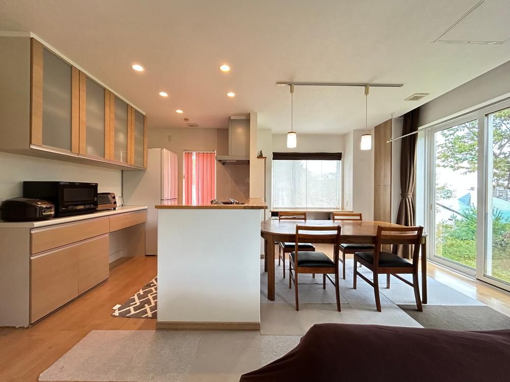 4LDK+S House for Sale in Chuo Ward, Sapporo with Mountain Views - Thumbnail 4