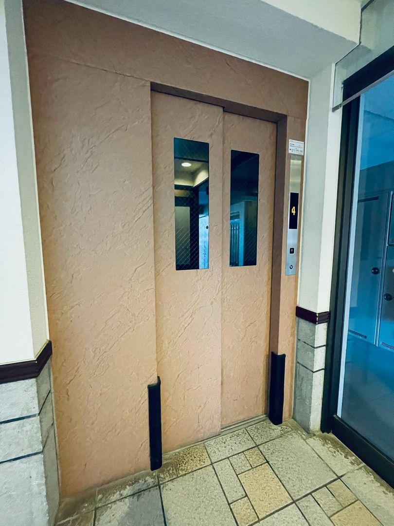 Renovated 3LDK Apartment in Taihaku Ward, Sendai, 71.87m² - Thumbnail 4