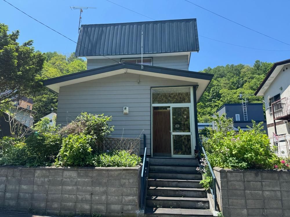 3LDK+S House for Sale in Otaru, Hokkaido - 1.8M Yen - Thumbnail 2