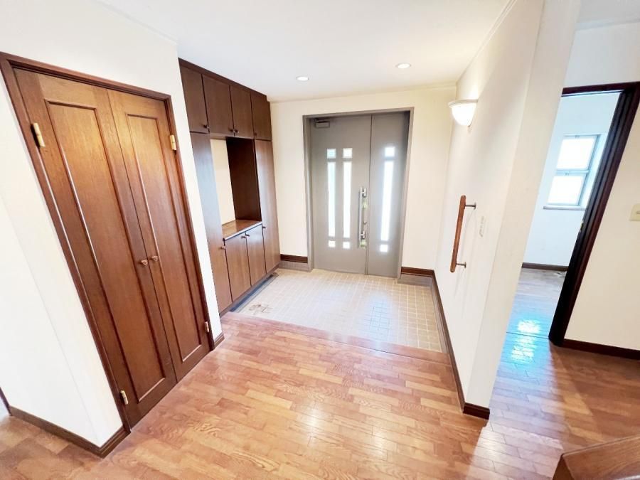 4LDK+2S House with Ocean View in Oiso, Kanagawa - Thumbnail 3