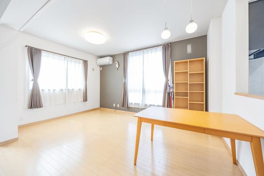 4LDK Reinforced Concrete House for Sale in Toyohashi, Aichi - Thumbnail 2