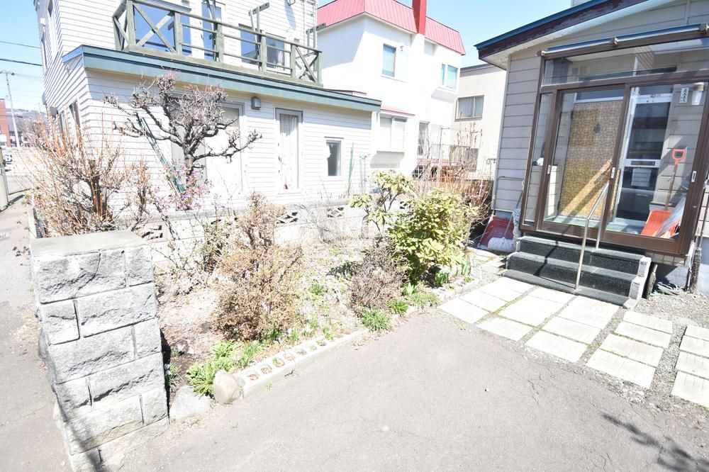 4LDK House for Sale in Minami-ku, Sapporo - 84,000 Yen - Thumbnail 3