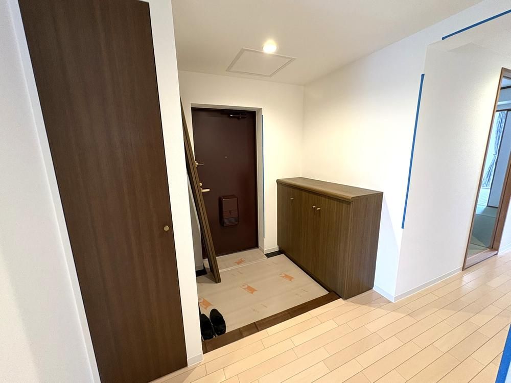 Renovated 3LDK Apartment in Sapporo's Teine Ward Near Inaho Station - Thumbnail 4