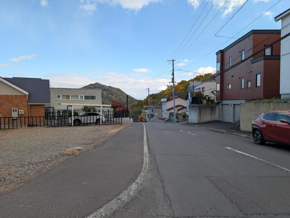 329m2 Corner Land for Sale in Maruyama Nishimachi, Sapporo - Thumbnail 4