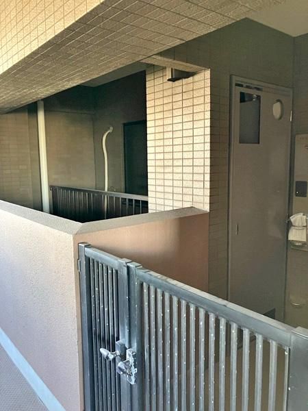 2DK Apartment for Sale in Chuo Ward, Chiba City - 55.96m² - Thumbnail 4