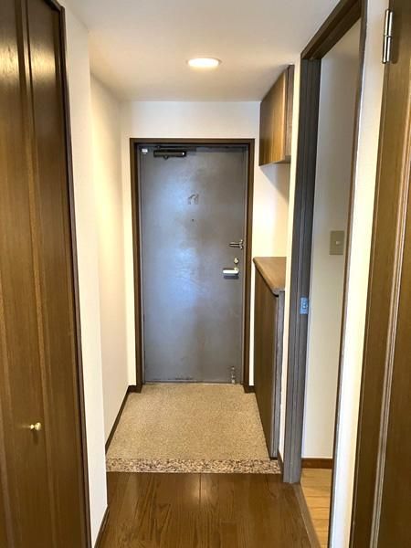 2DK Apartment for Sale in Chuo Ward, Chiba City - 55.96m² - Thumbnail 2