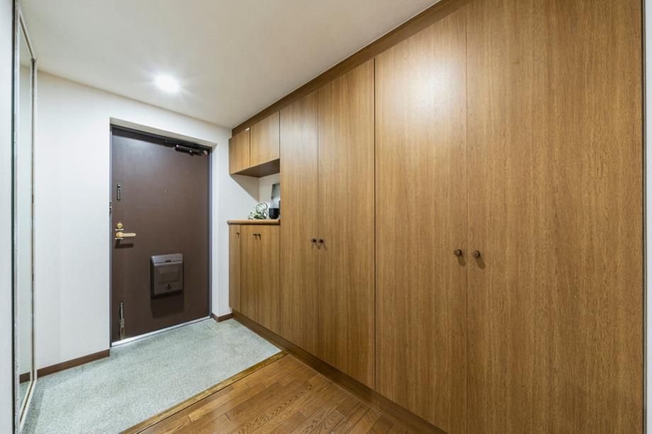 4LDK Apartment for Sale Near Urawa Station, Saitama - Thumbnail 2