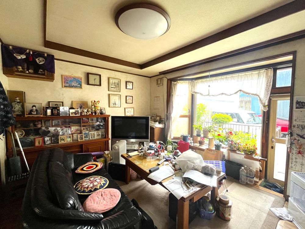 5LDK Detached House for Sale in Shiomi-cho, Tomakomai, Hokkaido - Thumbnail 3