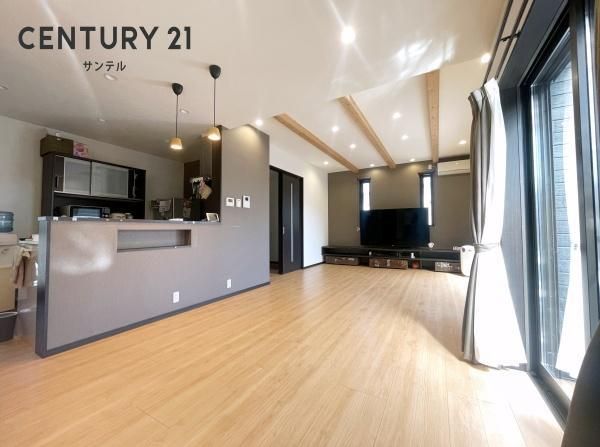 3LDK Detached House in Miyazaki City with Solar Power and Parking - Thumbnail 3