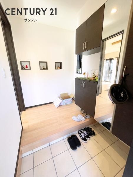 3LDK Detached House in Miyazaki City with Solar Power and Parking - Thumbnail 2