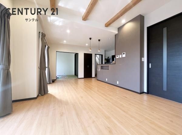 3LDK Detached House in Miyazaki City with Solar Power and Parking - Thumbnail 4