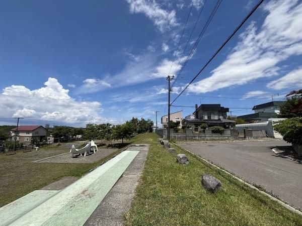 Land for Sale in Satomi-cho, Kitahiroshima City, Hokkaido - 399.99 sqm - Thumbnail 2