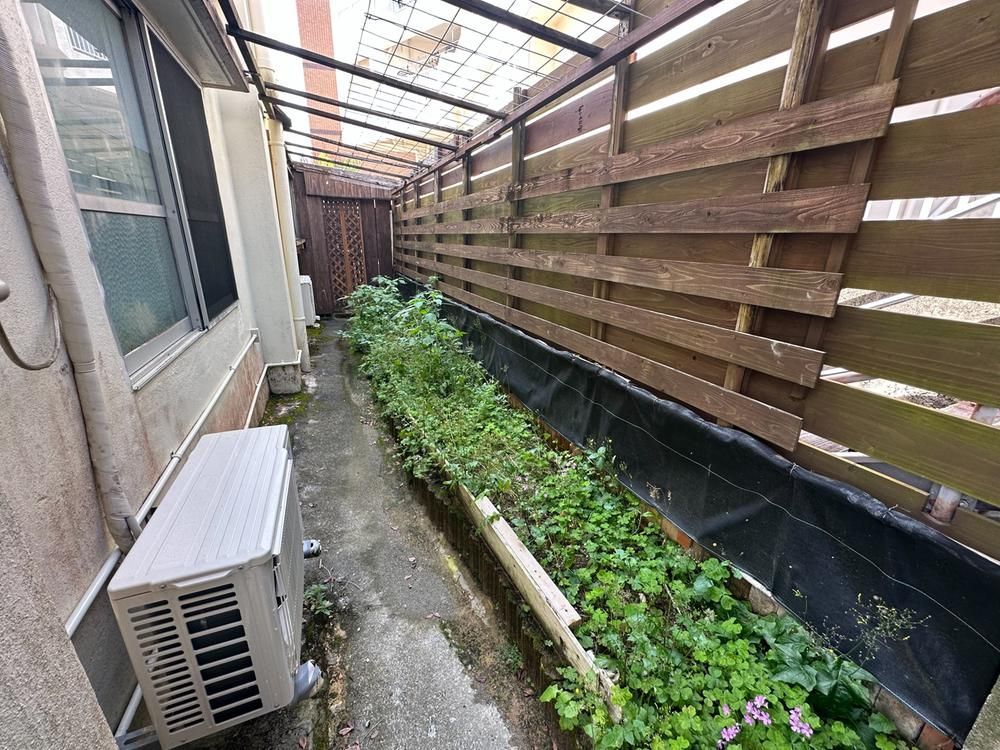 5LDK House for Sale in Naha, Okinawa - 103m² Land - Thumbnail 4