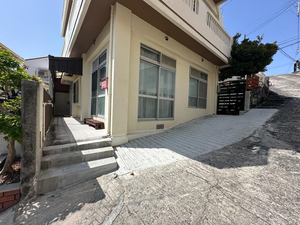 5LDK House for Sale in Naha, Okinawa - 103m² Land - Thumbnail 3