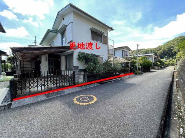 Land for Sale in Kōchi City, 184.73m², Hilltop Location - Thumbnail 3