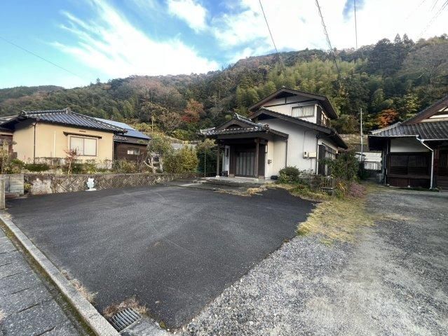 Land for Sale in Iwakuni, Yamaguchi - 420.11 sqm - Thumbnail 2