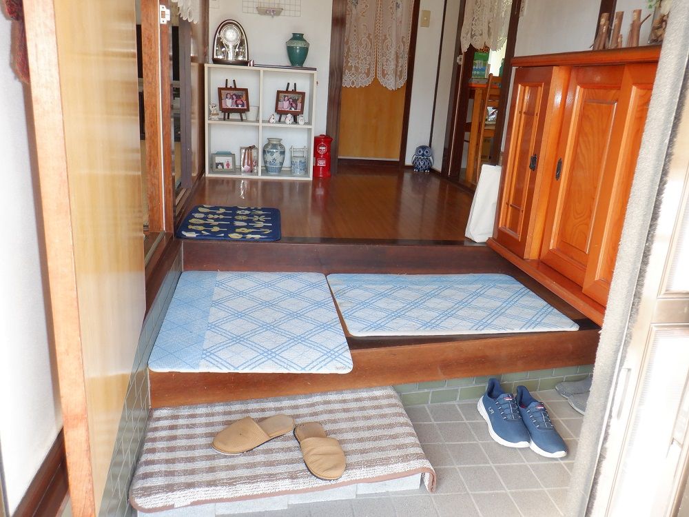 2DK House with Large Garden in Shodoshima, Kagawa - Thumbnail 3