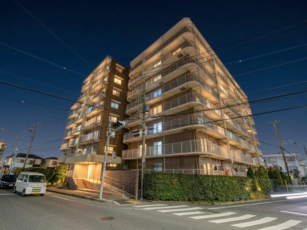 3LDK Renovated Apartment in Atsugi, Kanagawa - Thumbnail 3