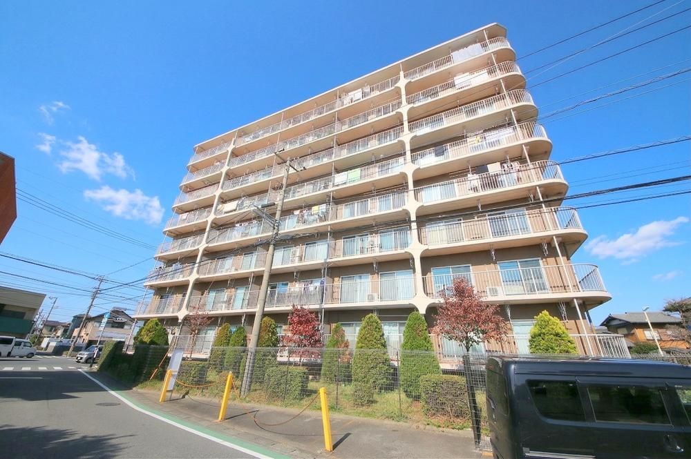3LDK Renovated Apartment in Atsugi, Kanagawa - Thumbnail 2
