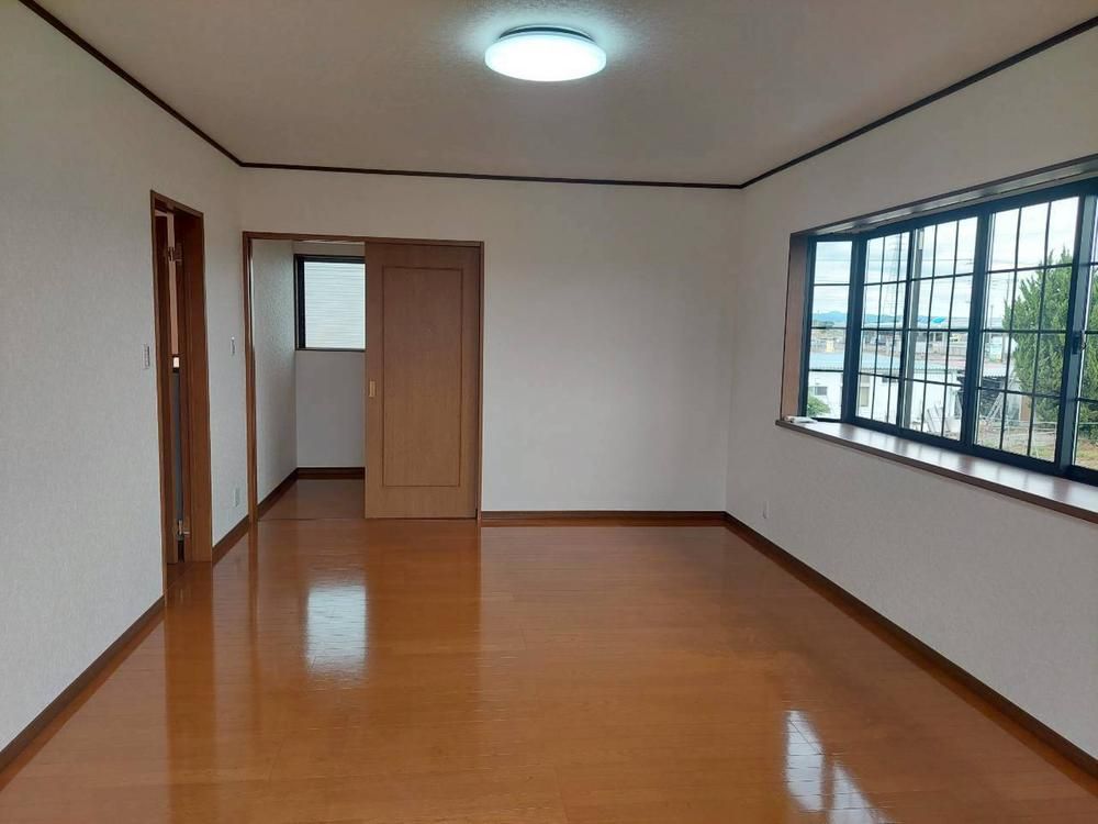 Renovated 6LDK House in Ota City, Gunma Prefecture - Thumbnail 3