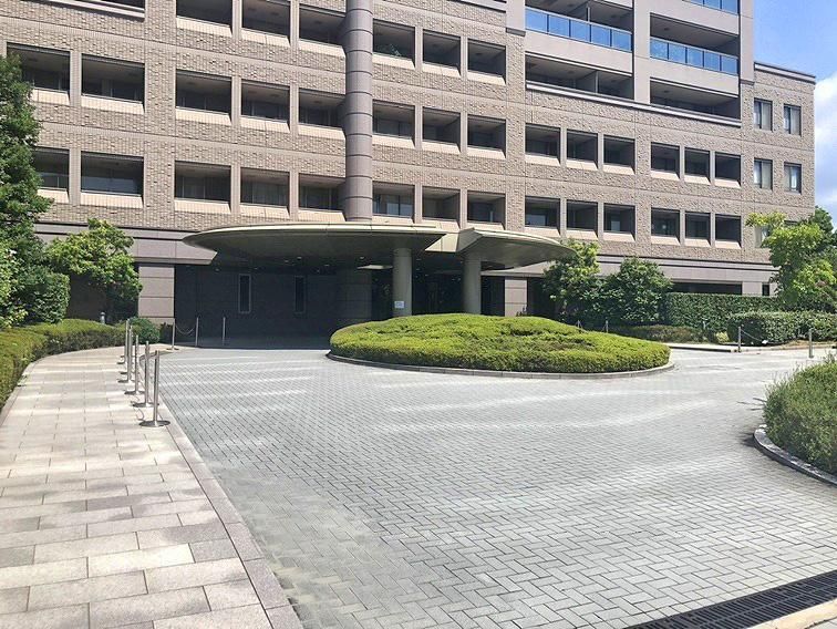 OAP Residence Tower West Wing 1LDK Apartment for Sale in Osaka - Thumbnail 3