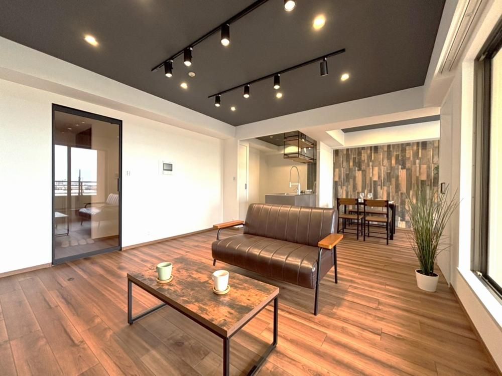 Renovated 3LDK Apartment in Kawasaki Ward for Sale - Thumbnail 3