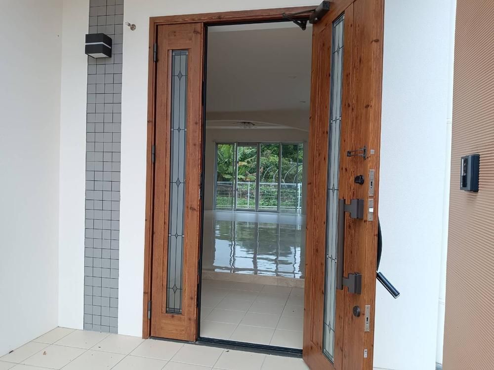 4LDK Detached House for Sale in Uruma, Okinawa - Image 1