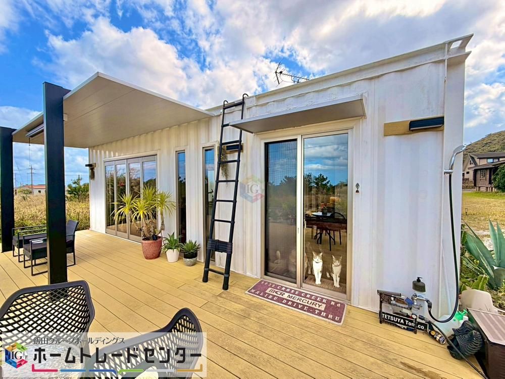 2LDK Container House with Ocean View in Nakijin, Okinawa - Thumbnail 4