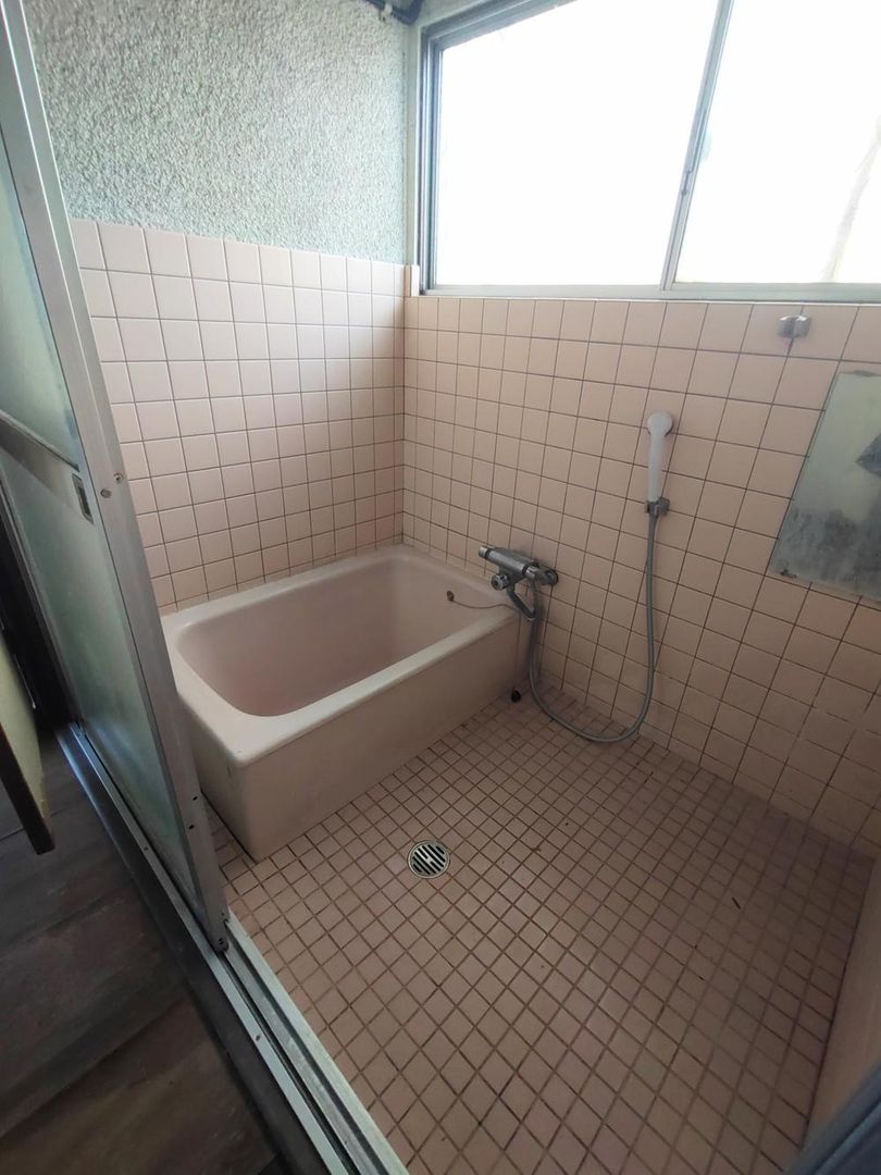 5LDK Detached House with Large Garden in Kashizugaoka, Fukuoka - Thumbnail 4