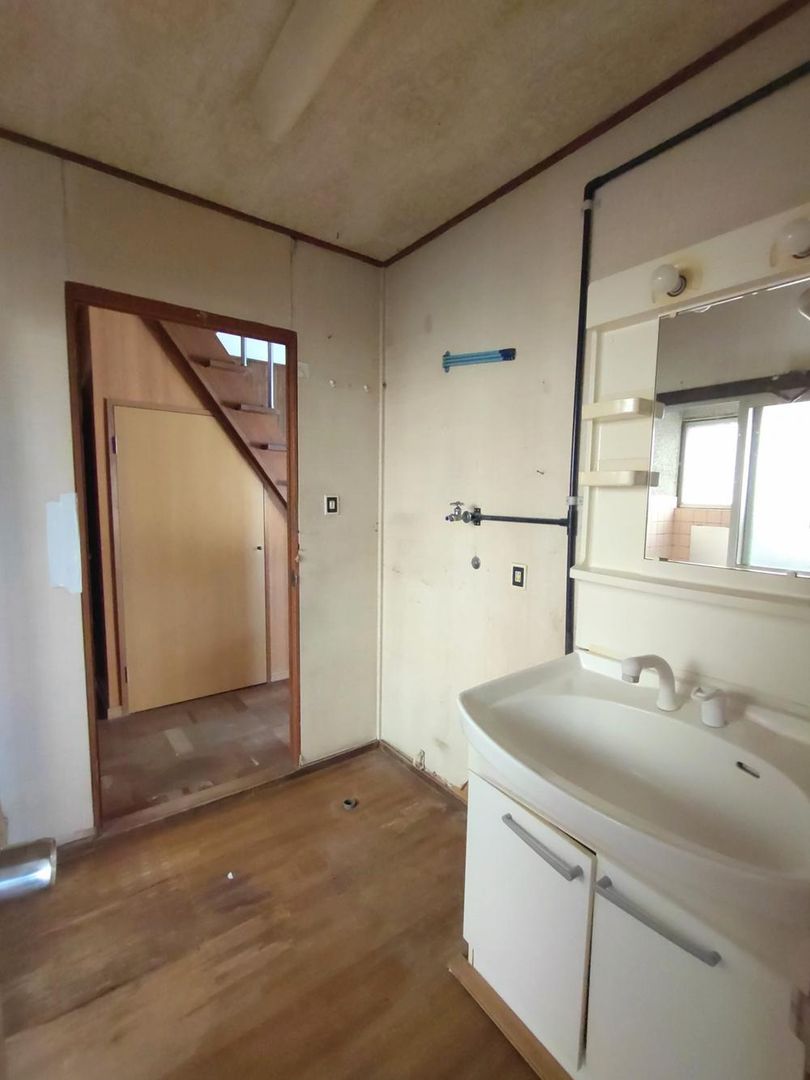 5LDK Detached House with Large Garden in Kashizugaoka, Fukuoka - Thumbnail 3