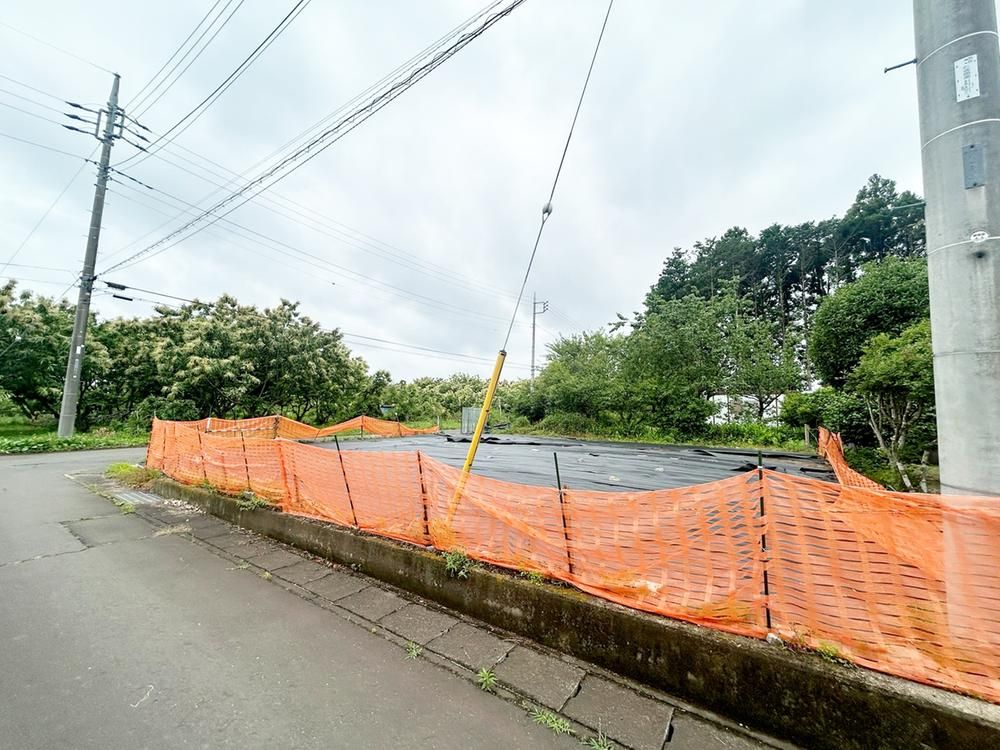 Land for Sale in Kasama City, Ibaraki - 253m2 Corner Lot - Thumbnail 2