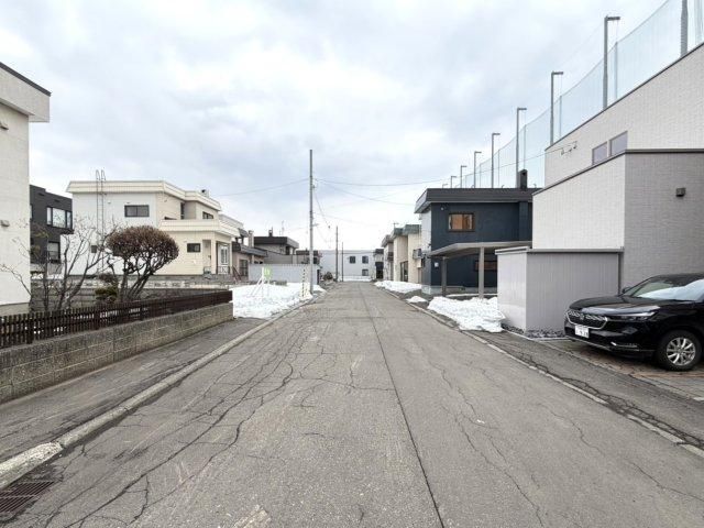 Vacant Land for Sale in Sapporo's Nishi Ward - 195.25 sqm - Thumbnail 4