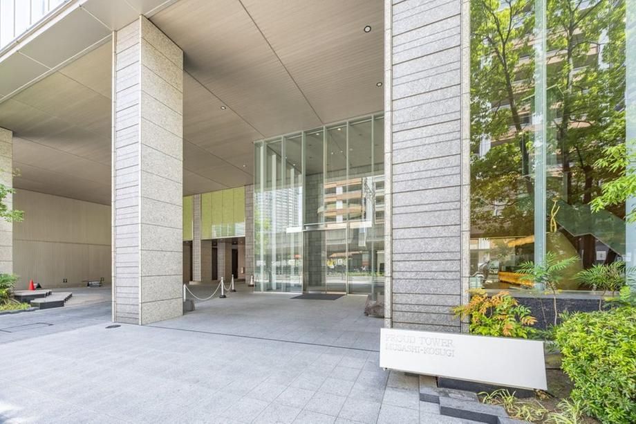 3LDK Apartment for Sale in Kawasaki City, Kanagawa - Thumbnail 2