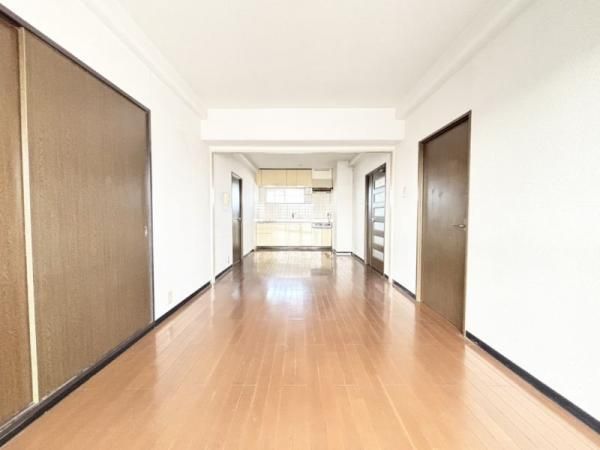 MAC Hakozaki Court 3LDK Apartment for Sale in Fukuoka - Thumbnail 2