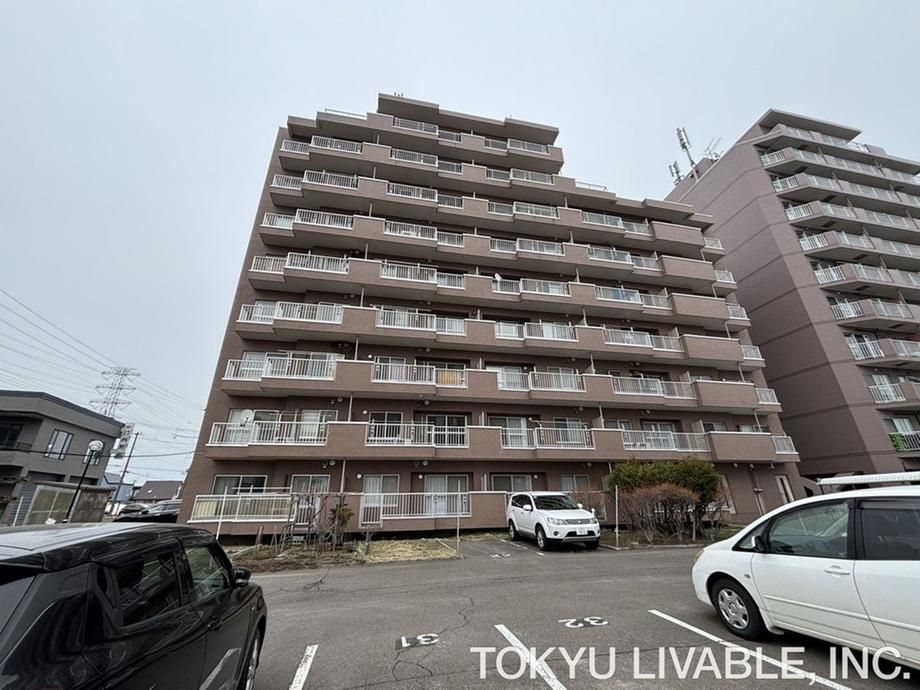 3LDK Apartment for Sale in Teine, Sapporo, Hokkaido - Thumbnail 2