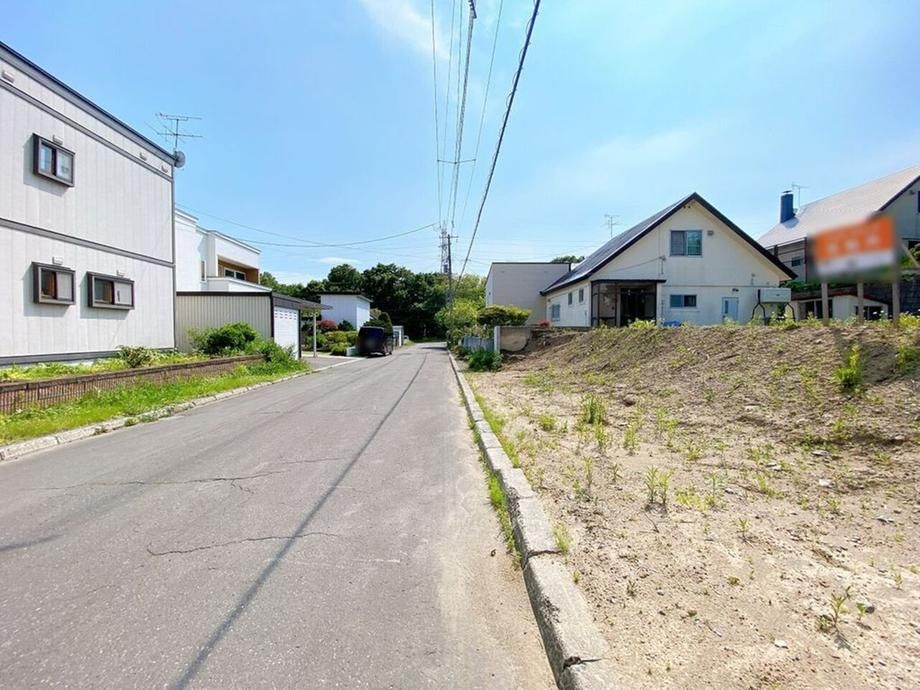 Land for Sale in Kitahiroshima City, Hokkaido - 357 sqm - Thumbnail 2